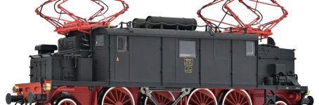 New ROCO Locomotives Now in Stock: Austrian Steam Power and Italian Classics!
