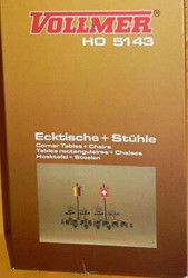 Vollmer 5143 H0 - Hoektafel en Stoelen